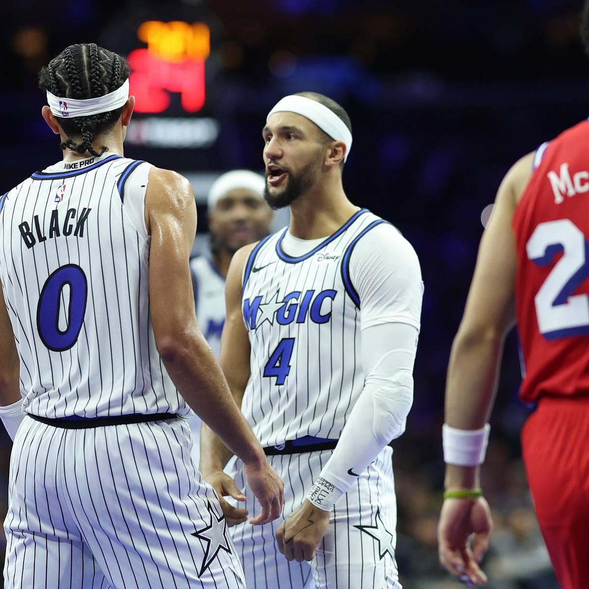 スパイク Orlando Magic 01k376et96csb1j0p82s.jpg
