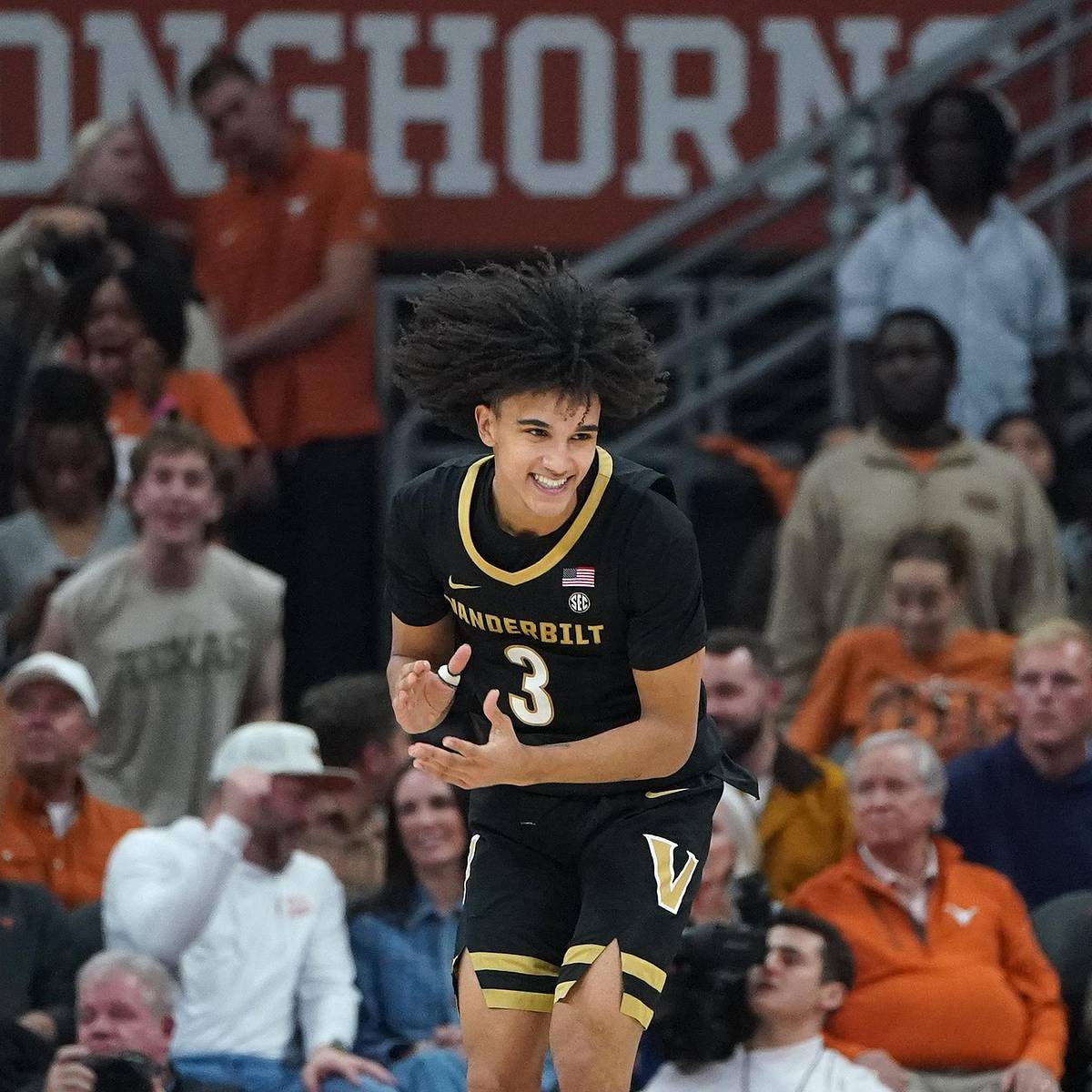 si.com - Joey Dwyer - Inside The Sprinter Van Ride, Retreat And Decision That Led Tyler Tanner Back To Vanderbilt Basketball