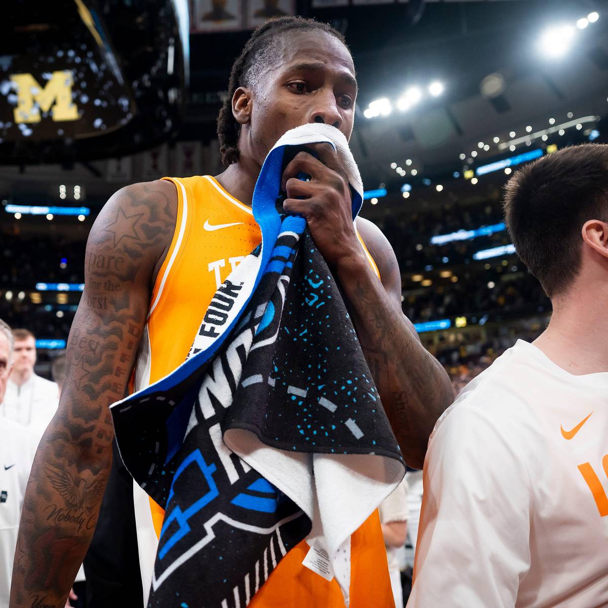 si.com - Caleb Sisk - Tennessee Basketball Star Felix Okpara Receives Latest NBA Draft Projection