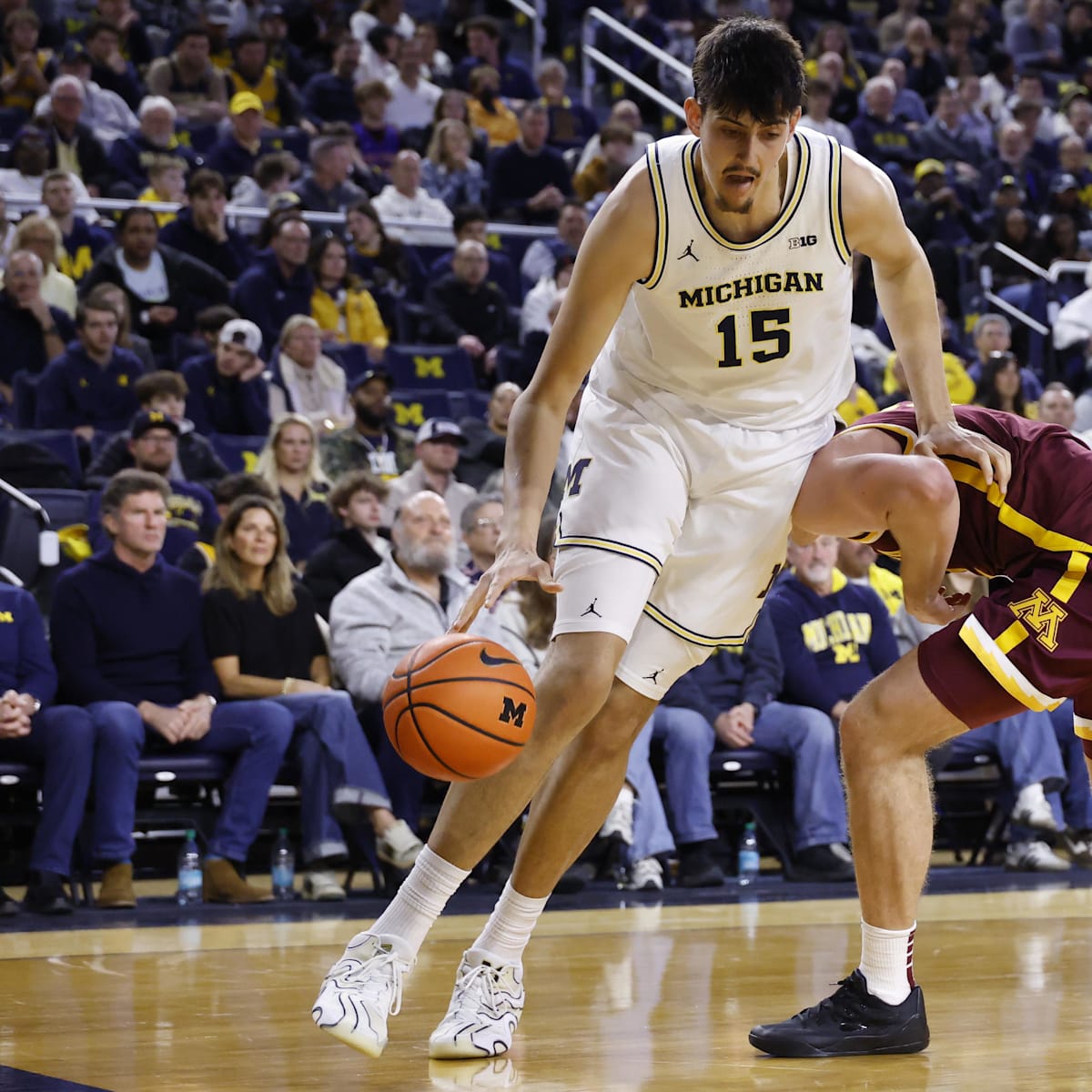 si.com - Seth Berry - Michigan Basketball Must Improve in This Area to Beat Illinois