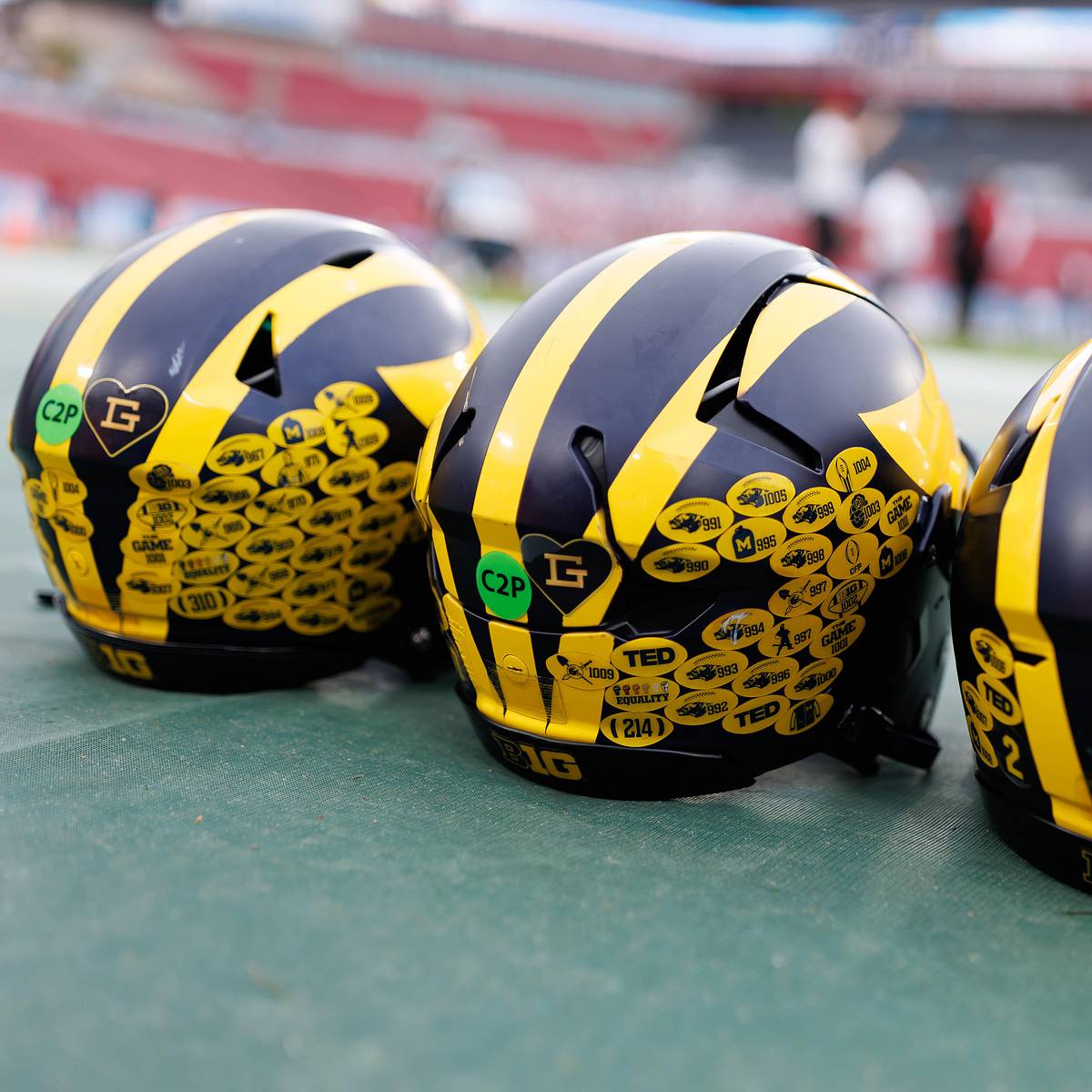 2048 football helmets free Football Helmet Treat Topper main image 1