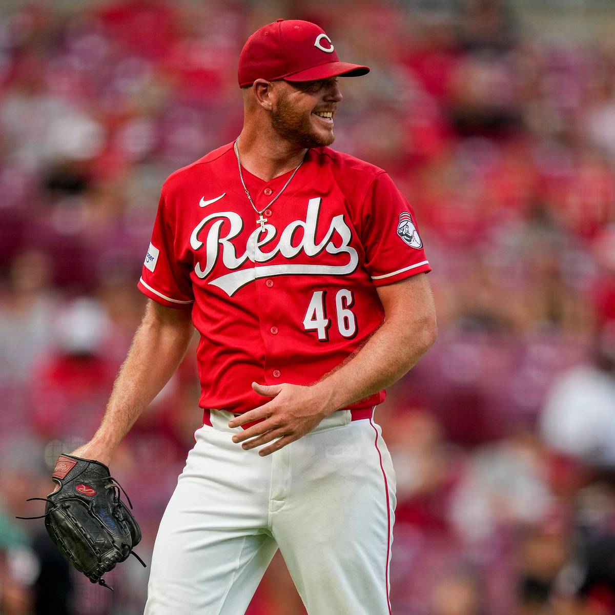 Cardinals make buzzer-beater move and land left-handed sinker-baller from Reds