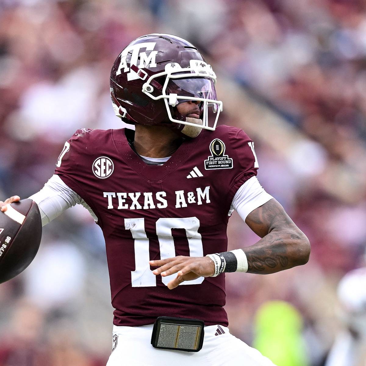 si.com - Zach Dimmitt - Why Nobody is Talking About Texas A&M's Playoff Potential