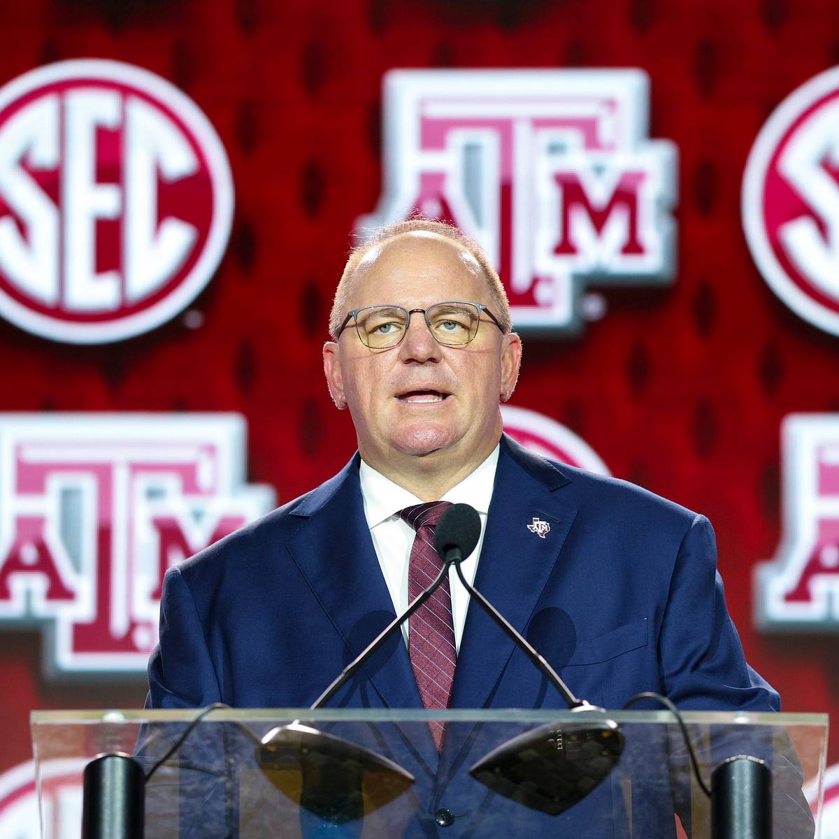 si.com - Ylver Deleon-Rios - Jerome Myles Exit Leaves Clear Path For This Young Texas A&M WR To Play Early