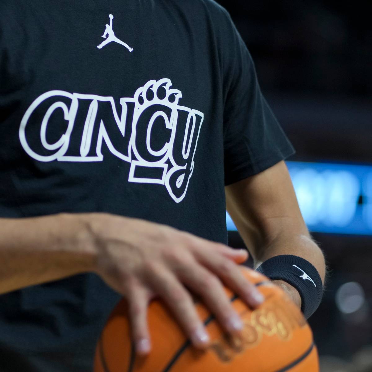 si.com - Russell Heltman - Bearcats Basketball 2026-27 Ceiling/Floor Results Projected in Big 12