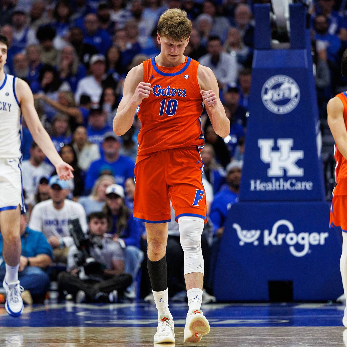 si.com - Cam Parker - Gators Basketball Finalizes 2026-27 Non-Conference Schedule with Two Neutral-Site Matchups