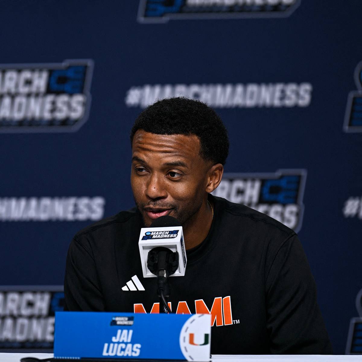 si.com - Justice Sandle - Miami Basketball Locks in its Future Behind Jai Lucas with New Contract Extension