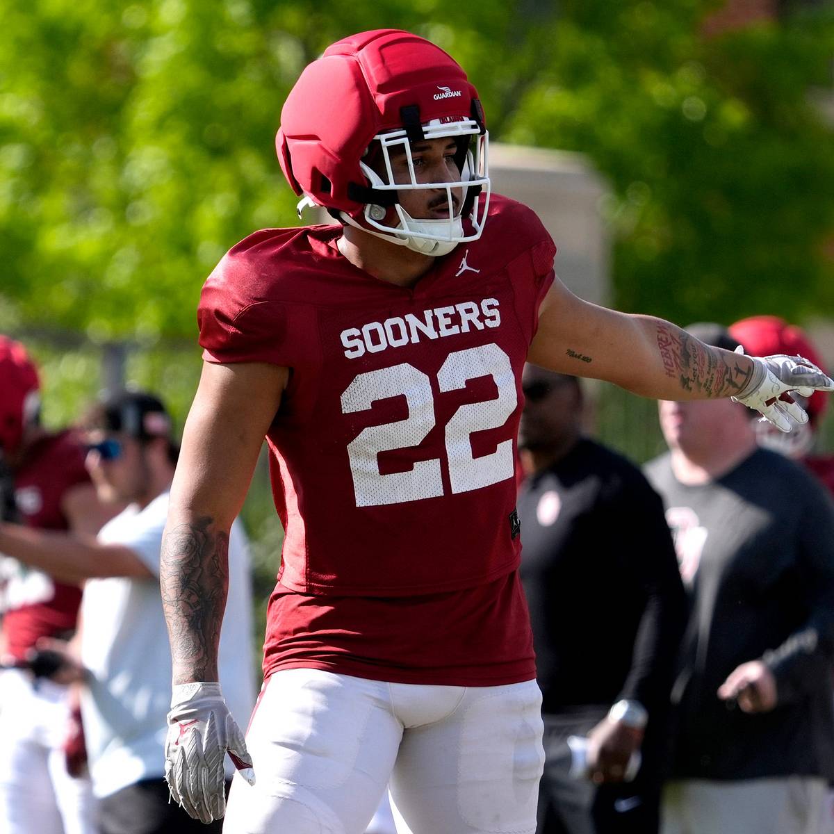 si.com - Carson Field - Why Oklahoma's Jason Witten Thinks Young TE Trynae Washington Has a 'Bright Future