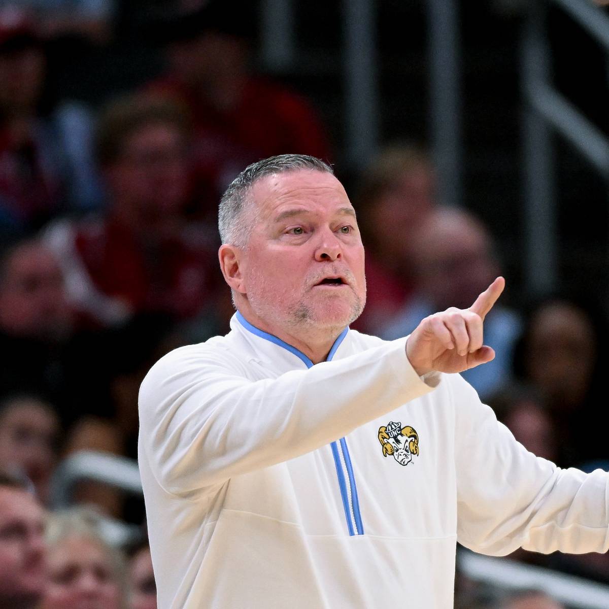 si.com - Logan Lazarczyk - UNC Basketball Receives Great News Ahead of Demarcus Henry Commitment