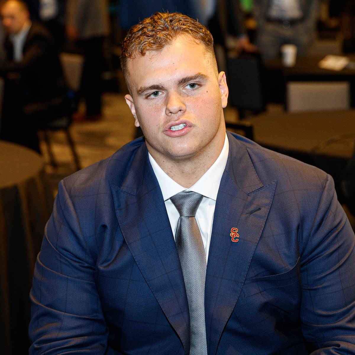 si.com - Kendell Hollowell - Latest Intel on USC Trojans Defensive Line Coming Out of Fall Camp