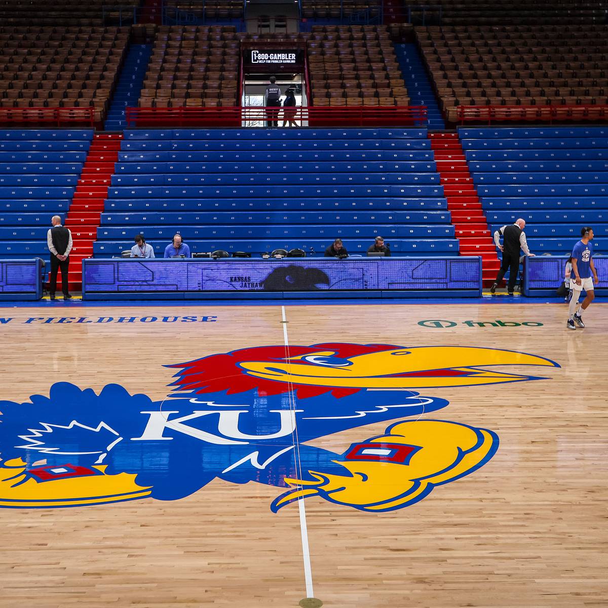 si.com - Joshua Schulman - Kansas Basketball Visit Tracker: Class of 2027 Recruits Who Are Visiting Lawrence