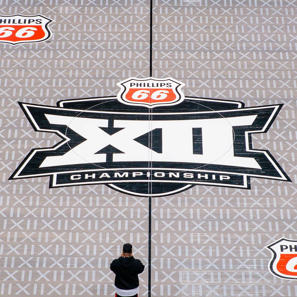 si.com - Joshua Schulman - Kansas Basketball's Big 12 Schedule Released: Who Will the Jayhawks See in Conference Play?