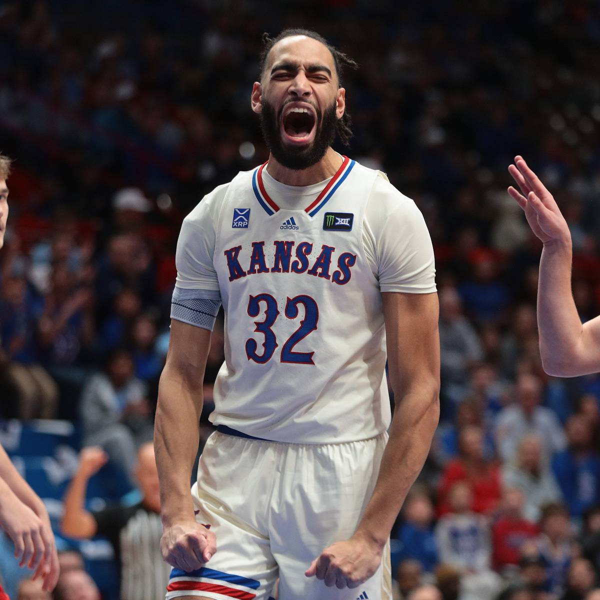 si.com - Joshua Schulman - Christian Reeves Appears to Have Seized Control of Kansas Basketball's Center Spot
