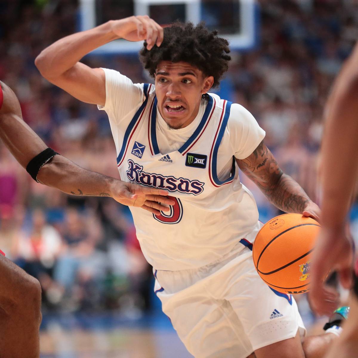 si.com - Joshua Schulman - Kansas Basketball Fans Feeling D&eacute;j&agrave; Vu After Taylen Kinney's Cramping Issue
