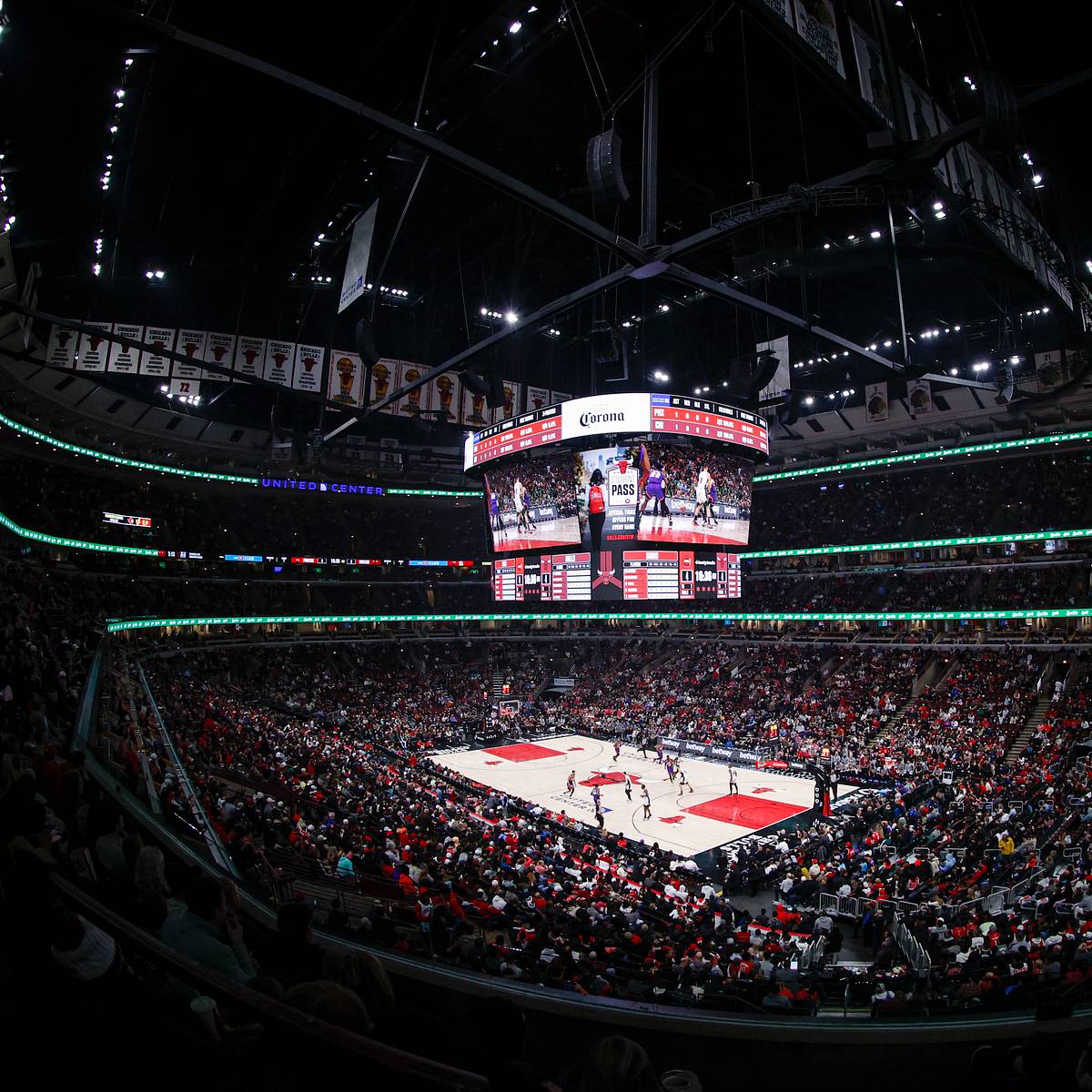 si.com - Elias Schuster - Bulls Reportedly Set Plan to Fill the Late Stacey King's Broadcasting Spot