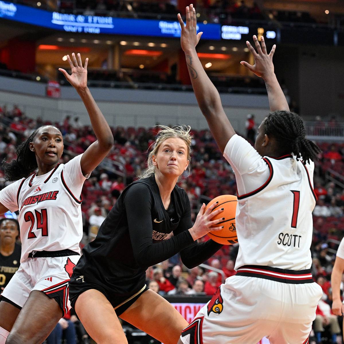 si.com - Alex Gendron - Women's Basketball Player Destined for a Big Leap in 2027
