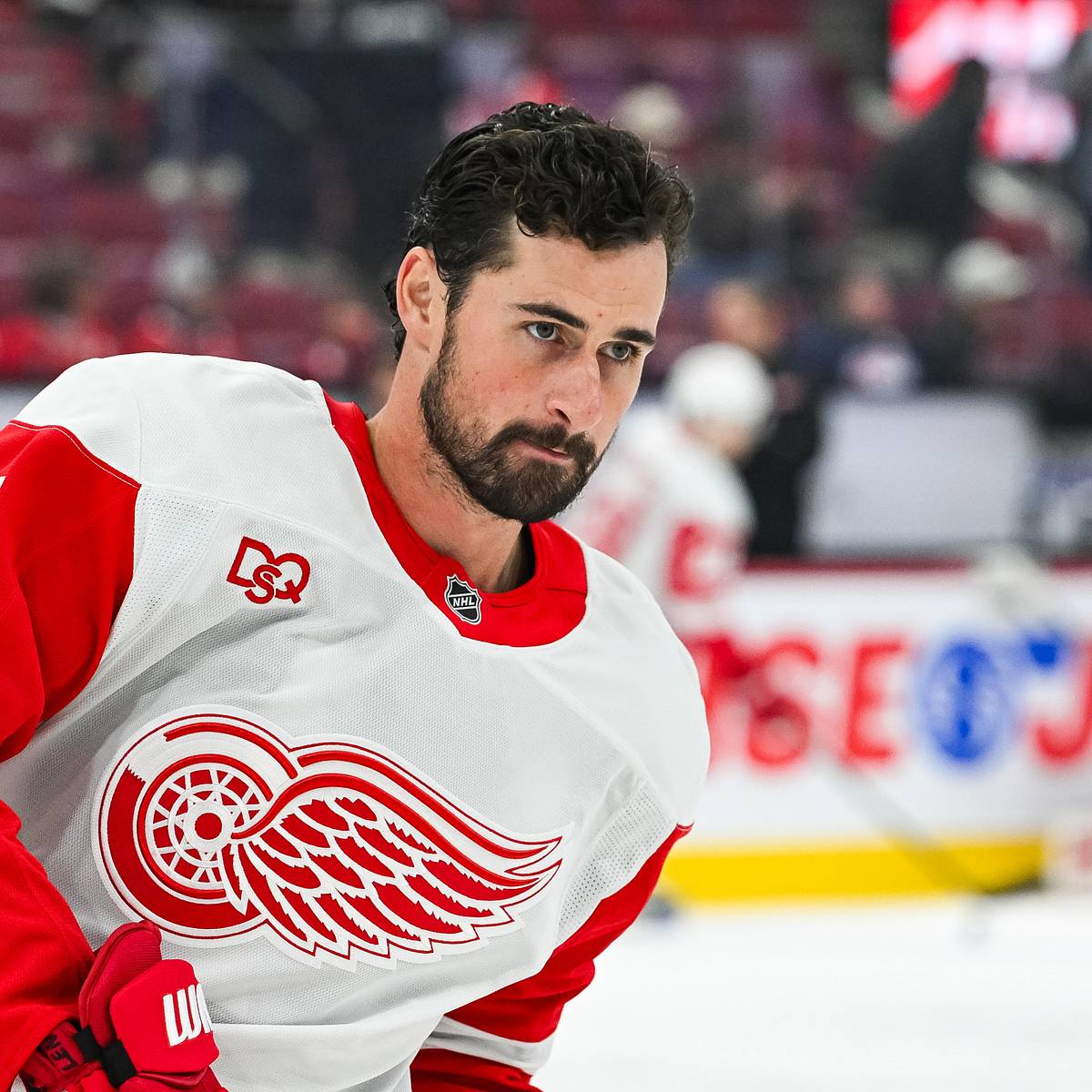 si.com - Jennifer Streeter - Red Wings Trying To Reverse Course on Dylan Larkin's Future