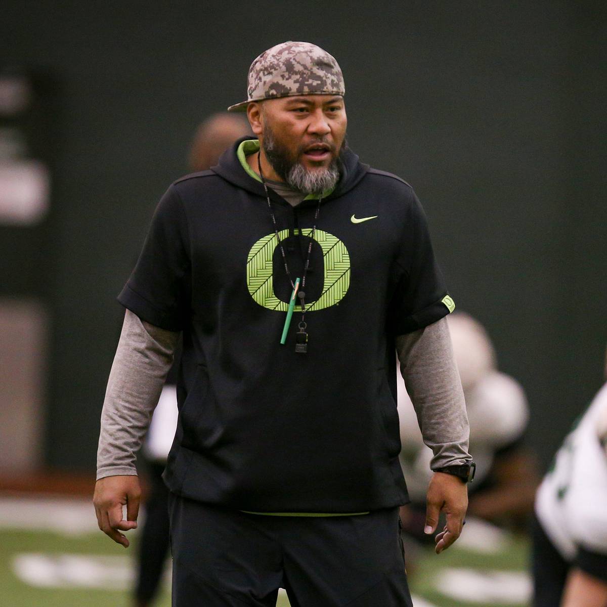 si.com - Caden Handwork - Oregon's Tony Tuioti Gives Insight Into Anthony 'Tank' Jones Jr.'s Weight Transformation