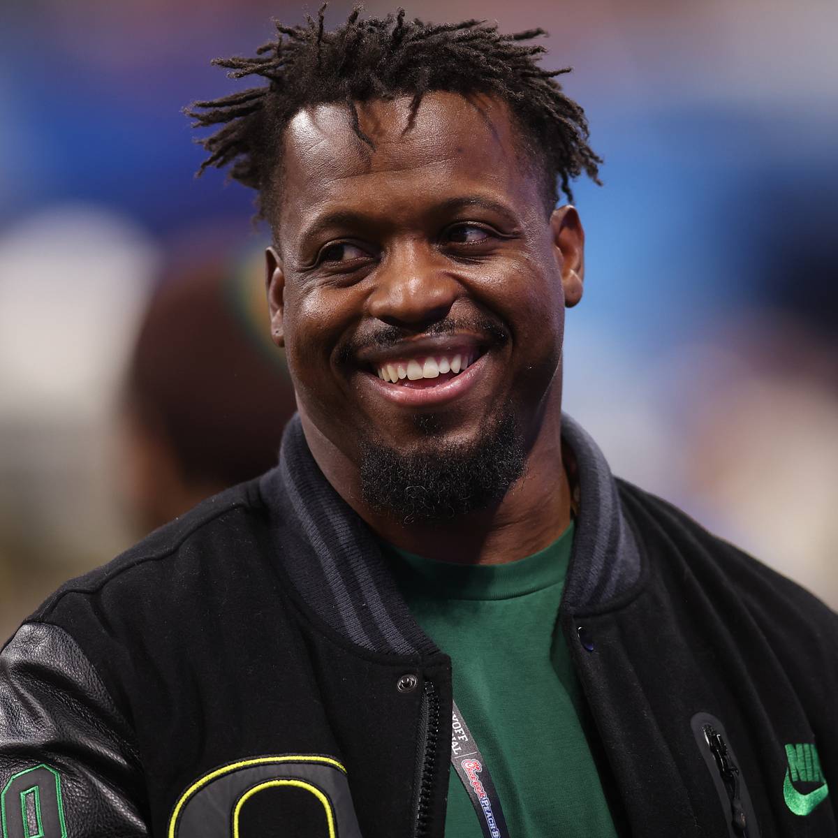 si.com - Lorenzo Reyna - Oregon Legend Jonathan Stewart Drops Three Massive Predictions for the Ducks