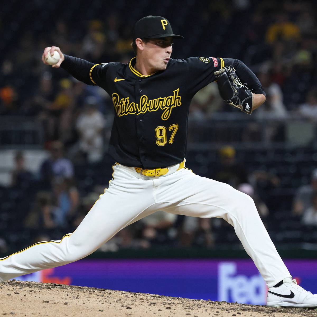 si.com - Tyler Reed - Reds Announce Waiver Acquisition Has Reported to Active Roster