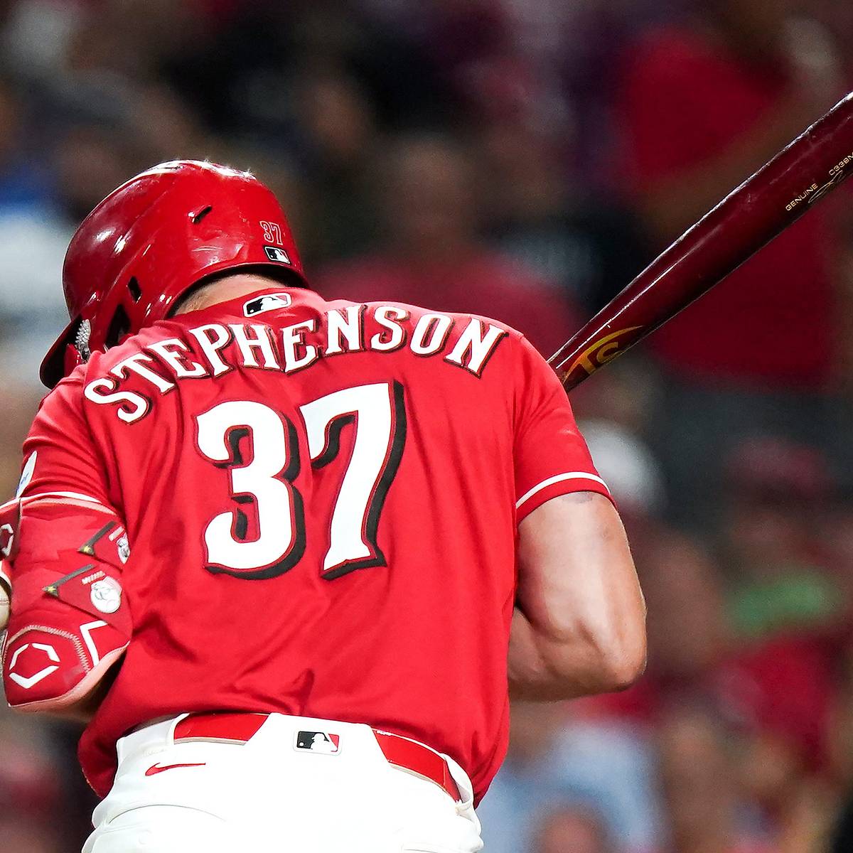 si.com - Roger Straz - One Lower-Cost Free Agent Who Fits the Cincinnati Reds Perfectly at Catcher