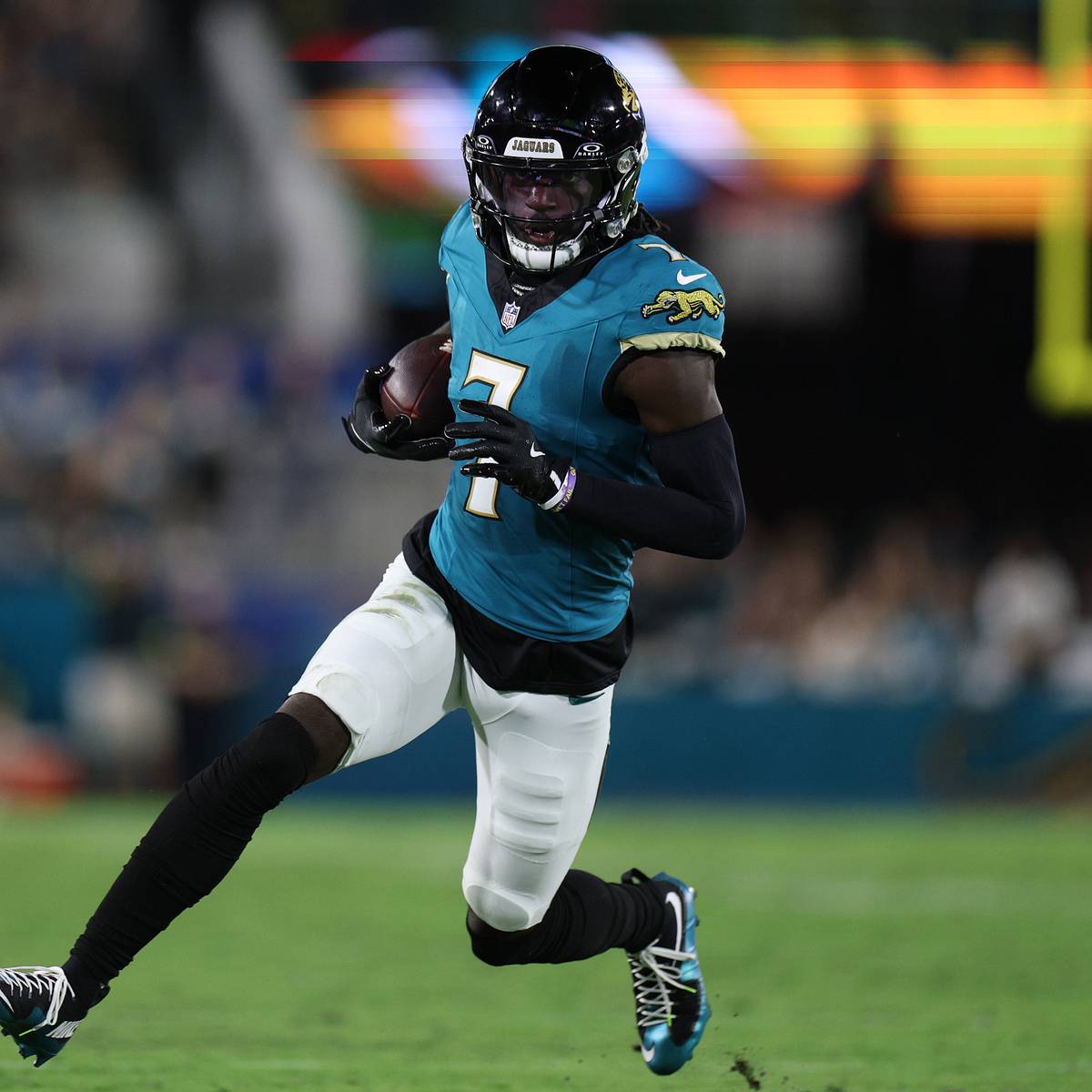 si.com - John Shipley - Ranking the 8 Best Fits for Jaguars, Brian Thomas Jr. Ahead of Trade Deadline