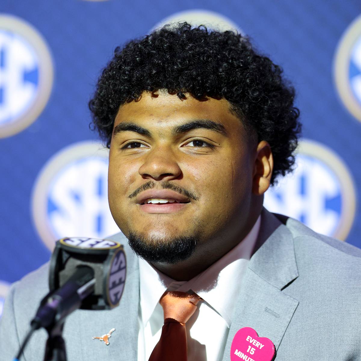 Exciting Comeback: Texas Longhorns' Star Tackle Set for Season Kickoff!