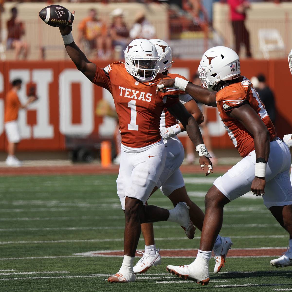 No. 4 Texas Longhorns vs. No. 1 Ohio State Buckeyes: Live Updates and Box Score