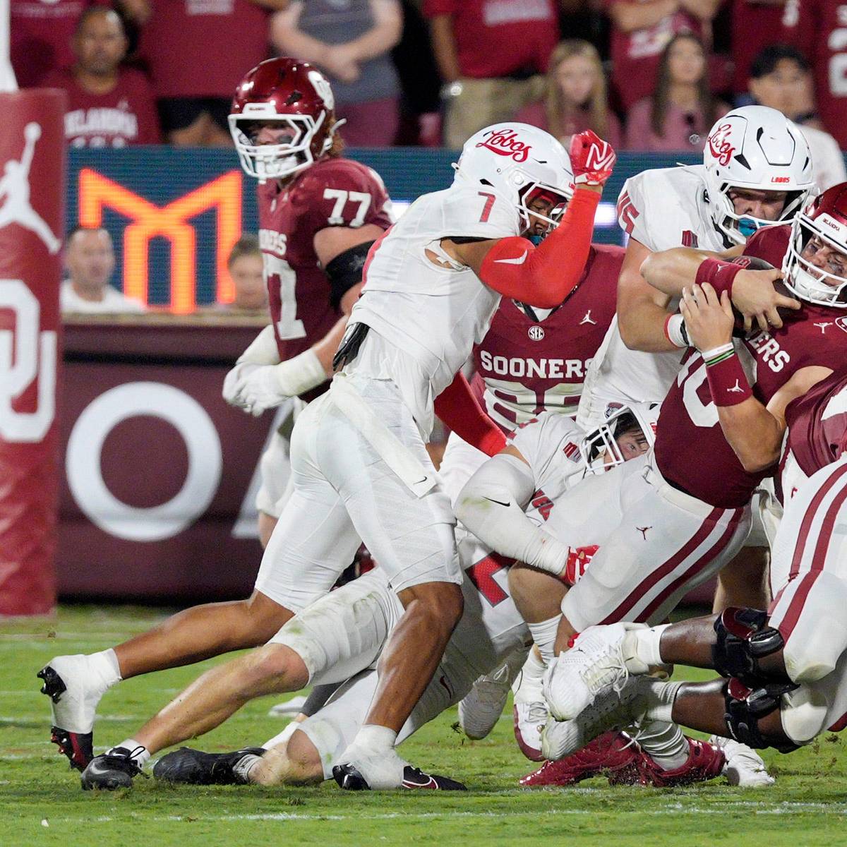 Film Room: What is Going On With John Mateer, And How Can Texas Exploit it?