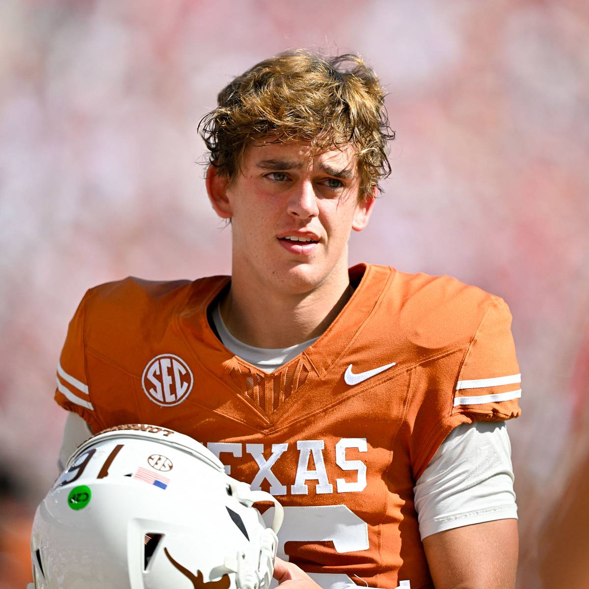 Texas Taking Steps Toward Potential QB Change Amid Arch Manning Struggles