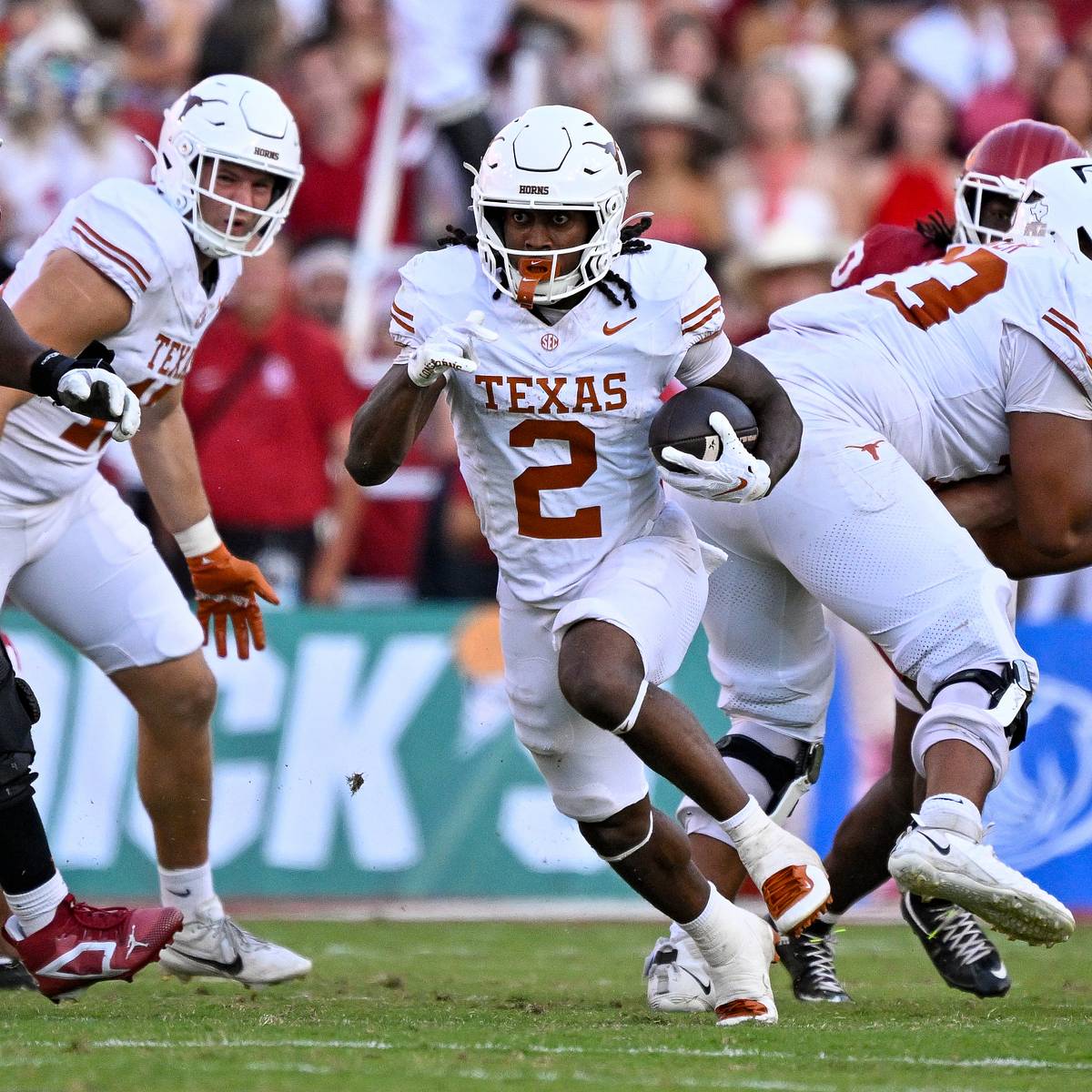 si.com - Zach Dimmitt - Texas Longhorns Get Bad News on Hollywood Smothers Injury Status vs. Ole Miss