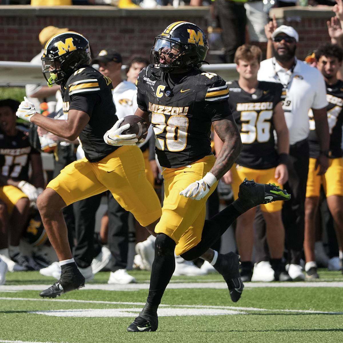 si.com - Zachary Knox-Doyle - A Jamal Roberts type of day' guides Mizzou in win over Texas A&M