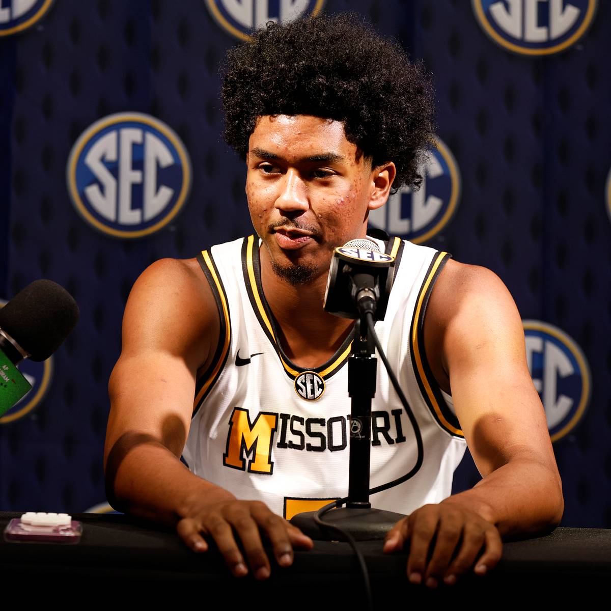 si.com - Killian Wright - 'A coffin or a classroom': Mizzou basketball's youth will define its season