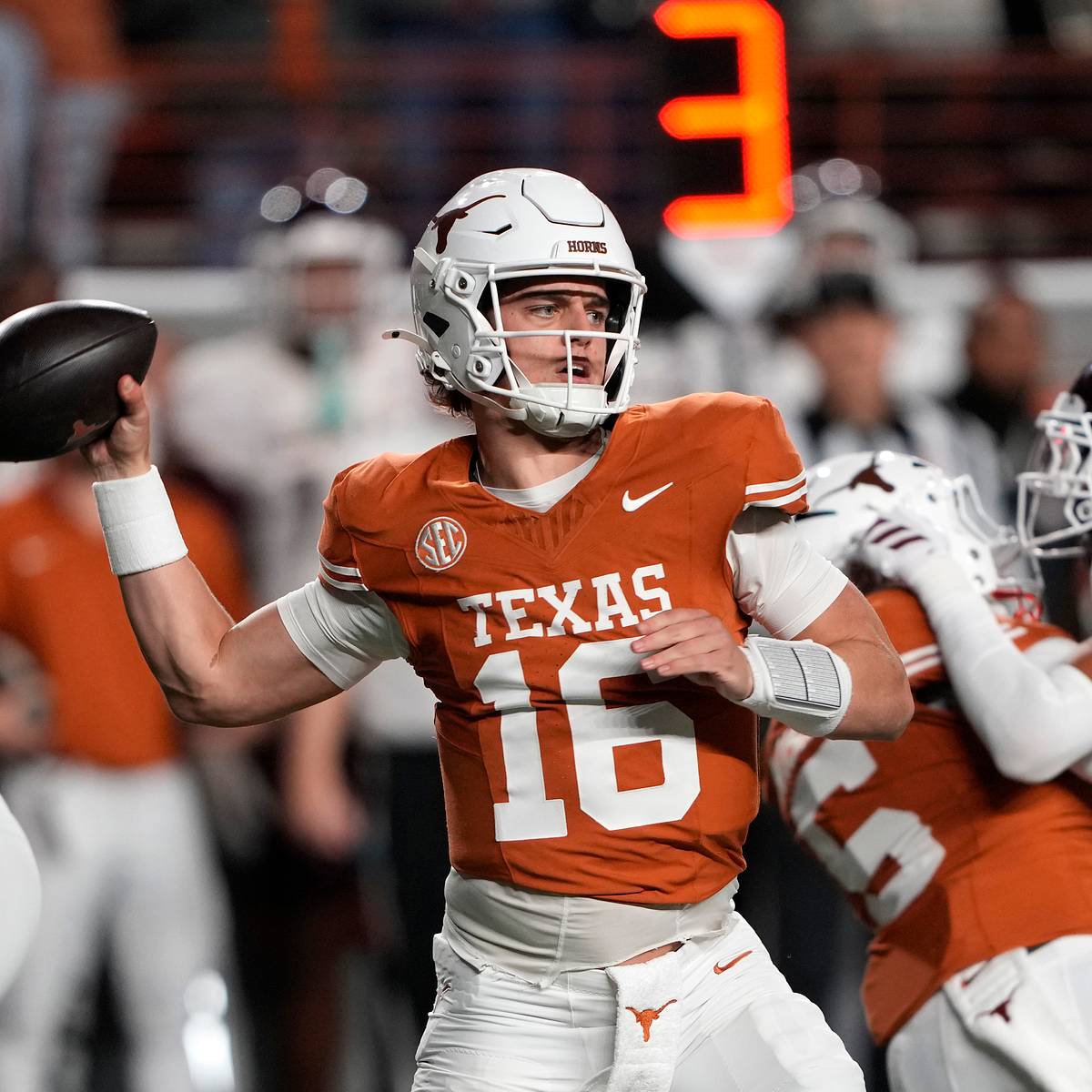 si.com - Samuel Profeta - Arch Manning Drops Slightly in Heisman Trophy Prediction Market on Kalshi