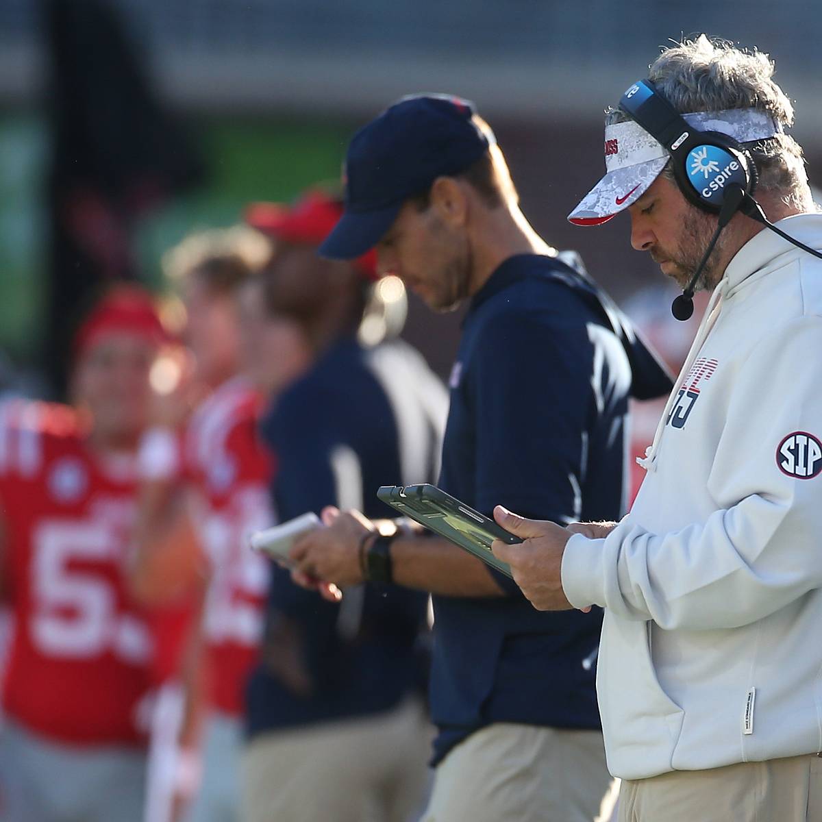 Pete Golding Faces a Fascinating Decision Against Arch Manning and Texas