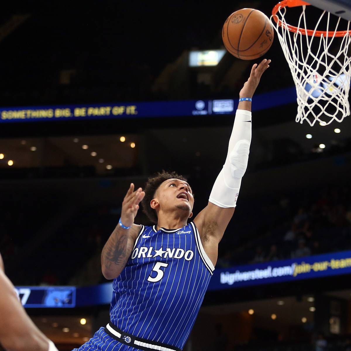 si.com - Ryan Kaminski - Misdirection Magic: Paolo Banchero & Sean Sweeney Playing Advantage Basketball