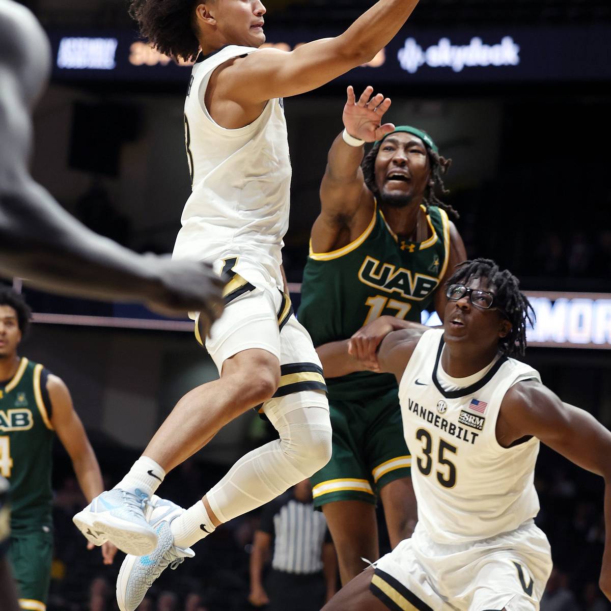 si.com - Joey Dwyer - Vanderbilt Basketball's Tyler Tanner Named Preseason All American, Again