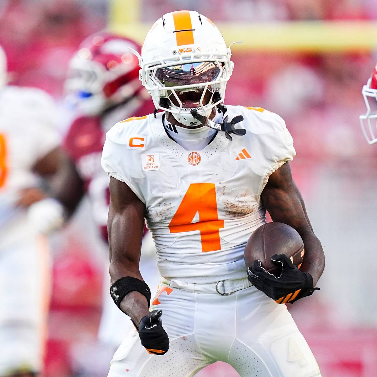 Tennessee Football Receives New AP Poll Ranking After Hectic Weekend of College Football