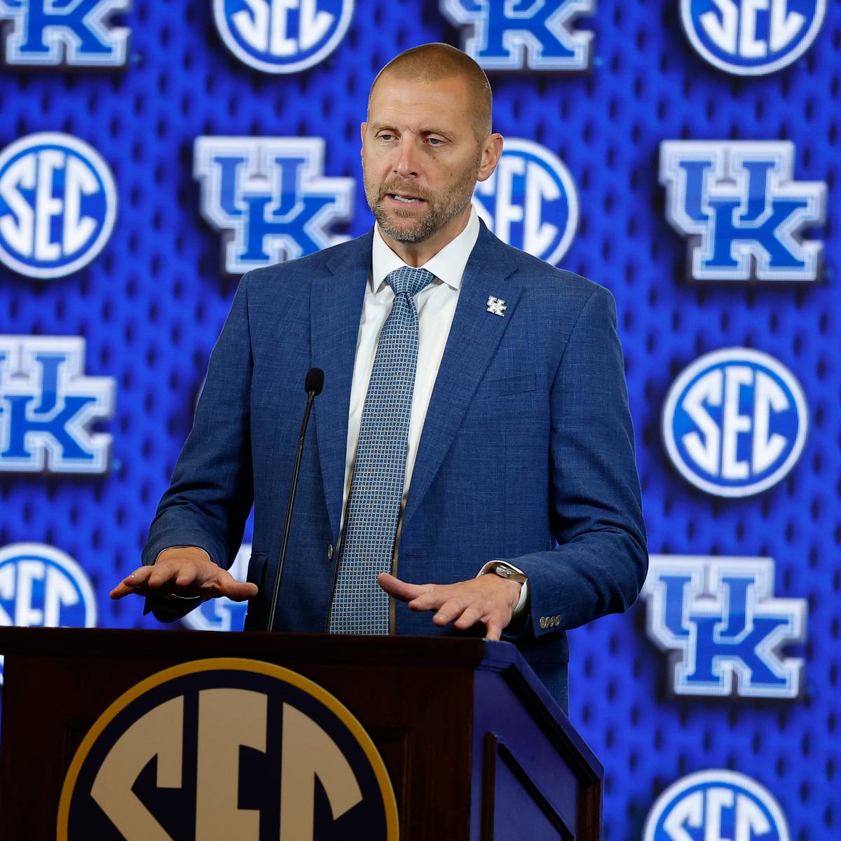 si.com - Andrew Stefaniak - Kentucky Basketball's National Title odds listed in the 'C-Tier' according to CBS Sports