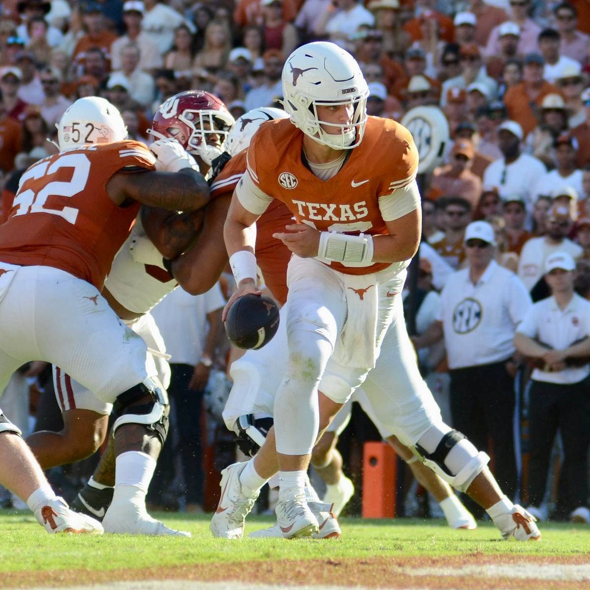 How Oklahoma Plans to Neutralize ‘Tremendous’ Texas QB Arch Manning