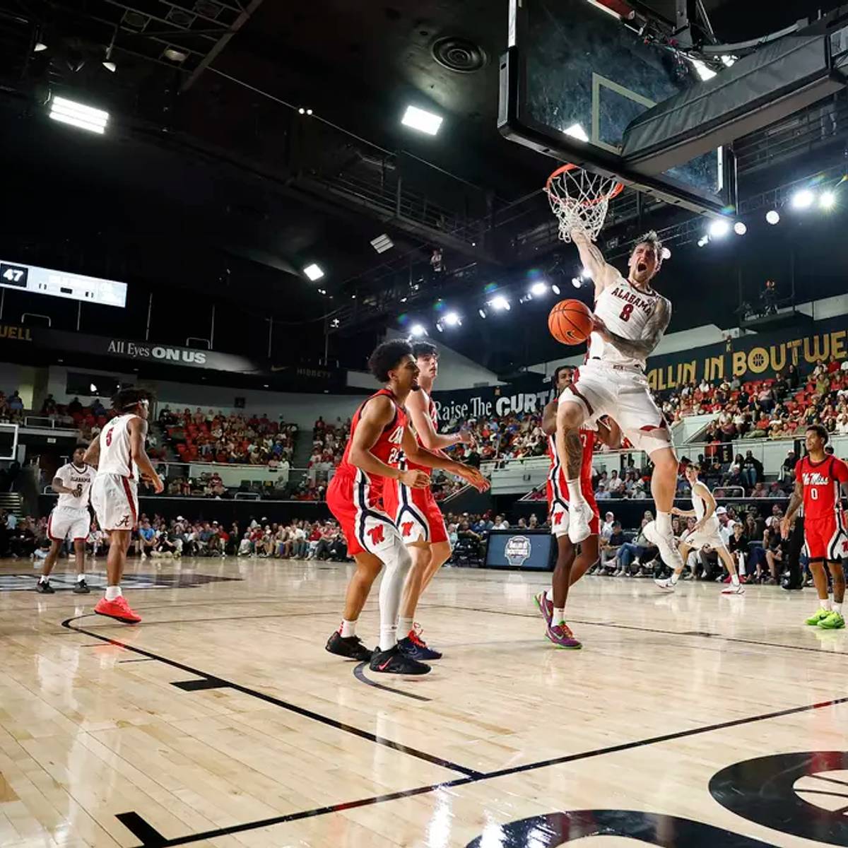 si.com - Hunter De Siver - Two Alabama Basketball Transfers Thrive in Preseason Win Over Ole Miss