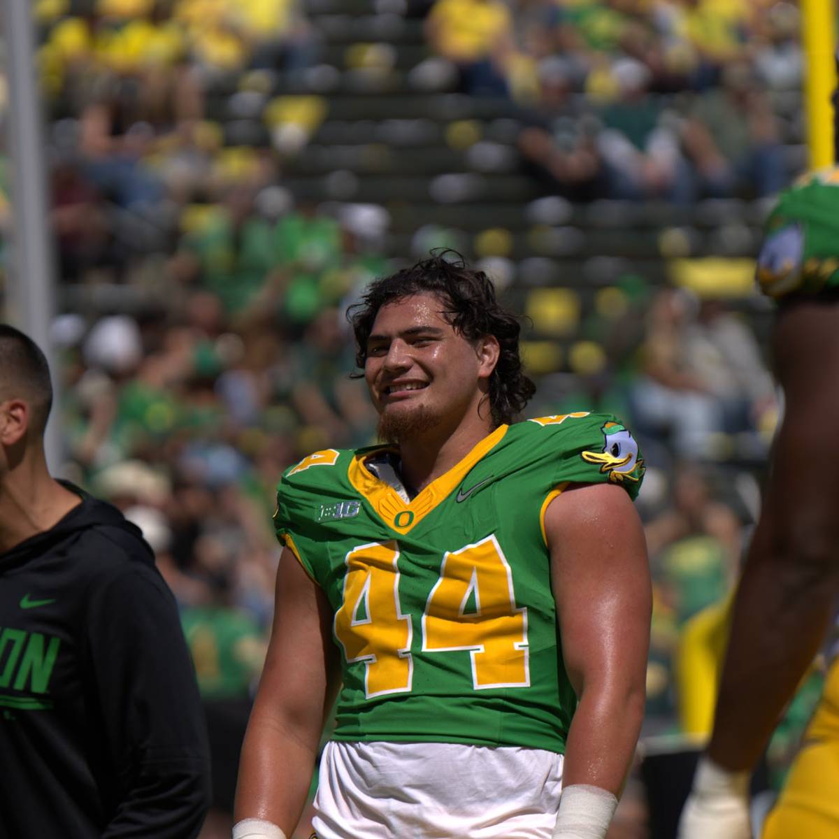 si.com - Lorenzo Reyna - Three Oregon Ducks Defenders That Dominated Against Boise State