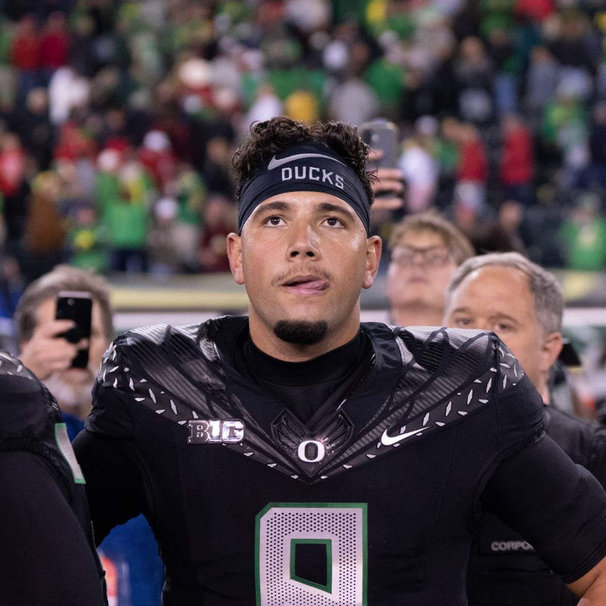 si.com - Bri Amaranthus - Three Things You Didn't See on TV During Oregon's Win Over Nebraska
