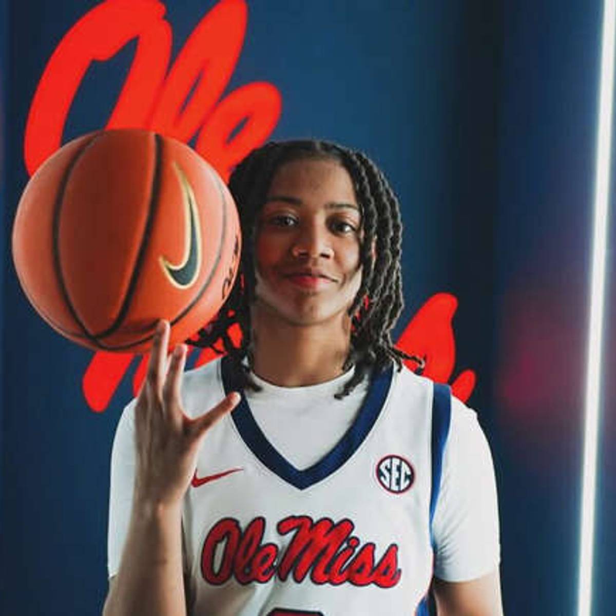 si.com - Brandy Simms - Maryland All-Met Guard Nyair McCoy Commits to SEC Program