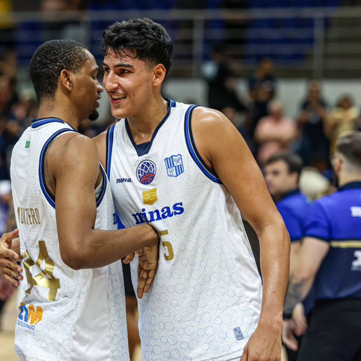 si.com - Dan Raley - Huskies Turn to South America for First Time for Basketball Help