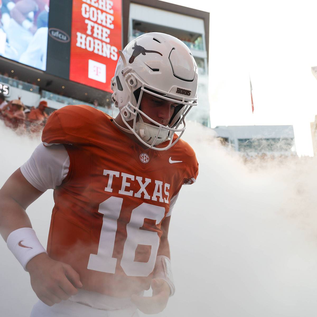 5 Must-Have College Football Jerseys After Week 2
