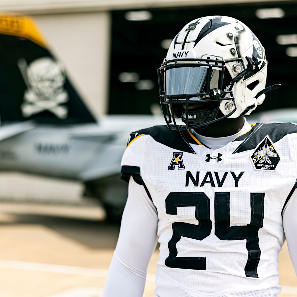 Under Armour Unveils Jolly Rogers Uniforms for Navy Midshipmen, image size:1200x1200