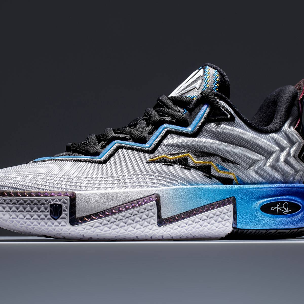 Kyrie Irving Drops ANTA KAI 2 