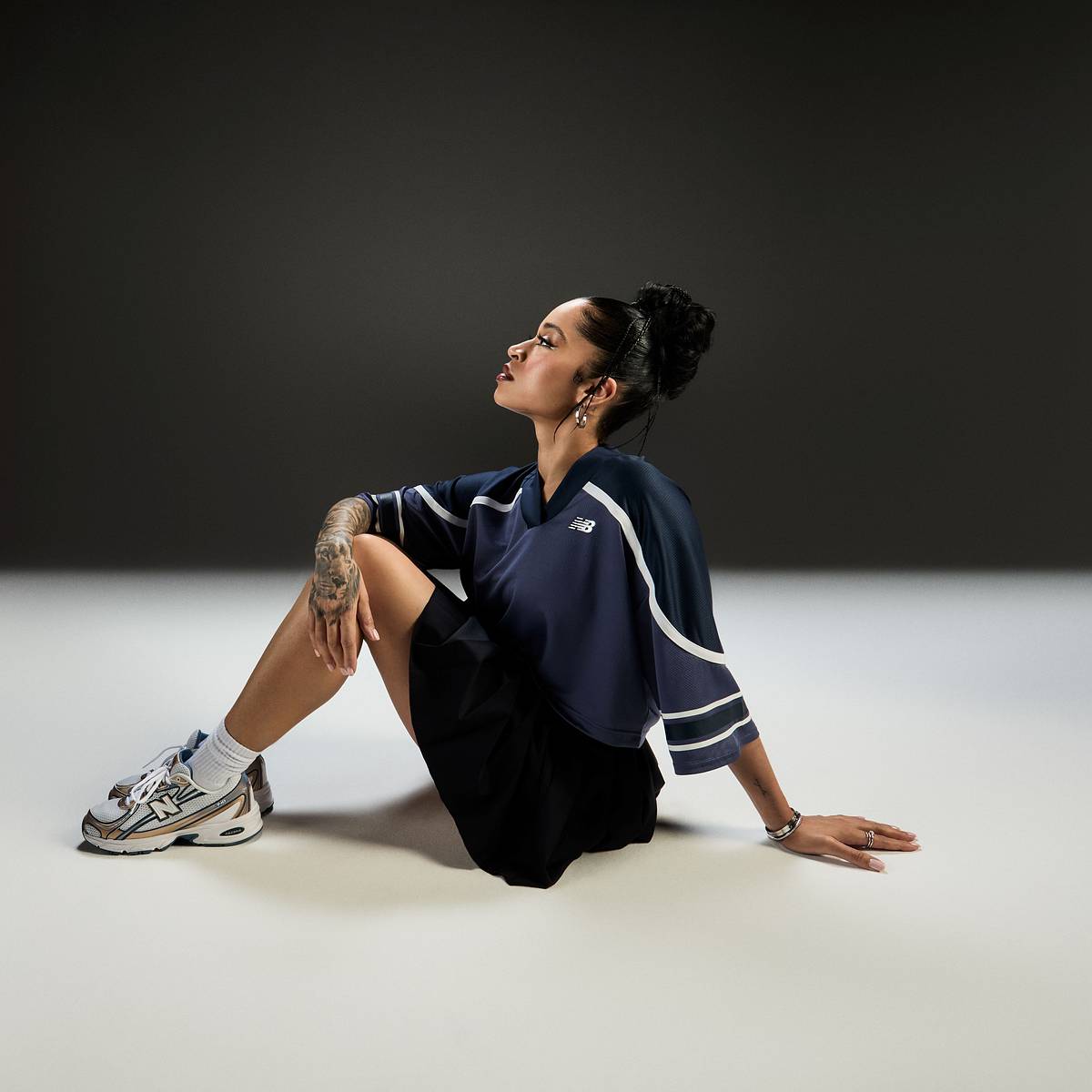 Ella Mai 10インチ Ella Mai & Lil Tecca Star in Foot Locker's 'Stay in Rotation' Campaign