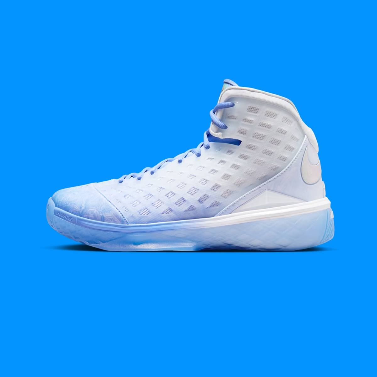 The Nike Kobe 3 'Royal Pulse' Arrives on Christmas Eve